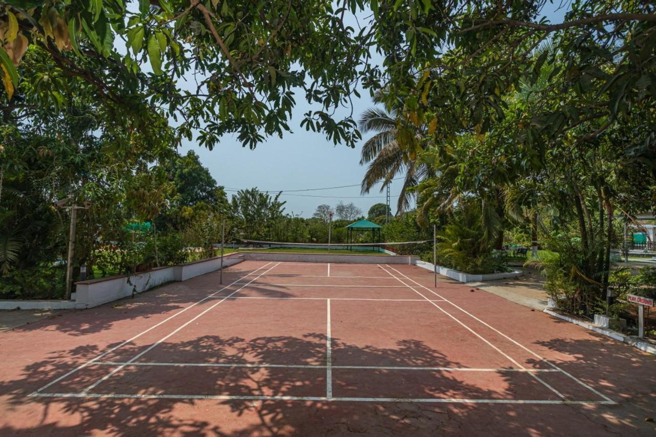 Saffronstays Serene Retreat, Alibaug アリバグ エクステリア 写真