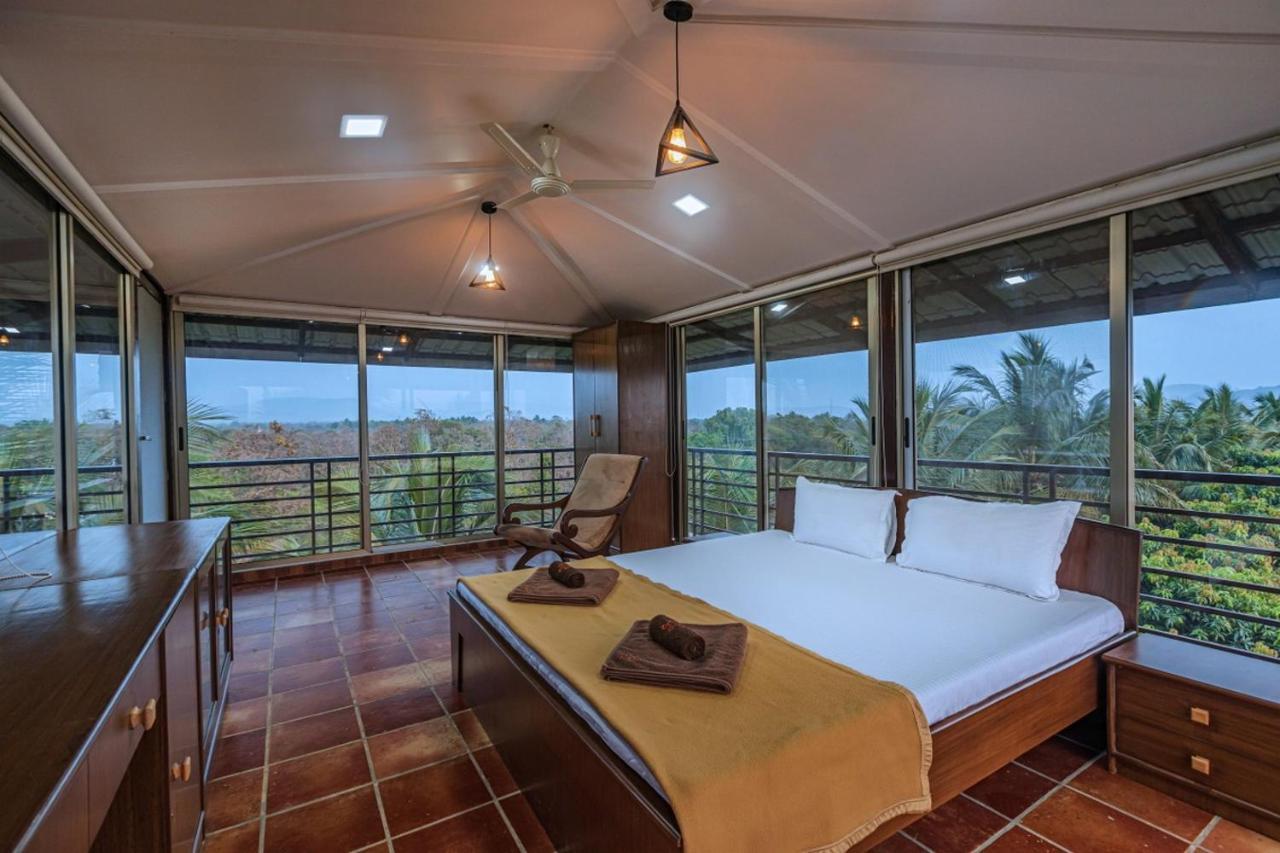 Saffronstays Serene Retreat, Alibaug アリバグ エクステリア 写真