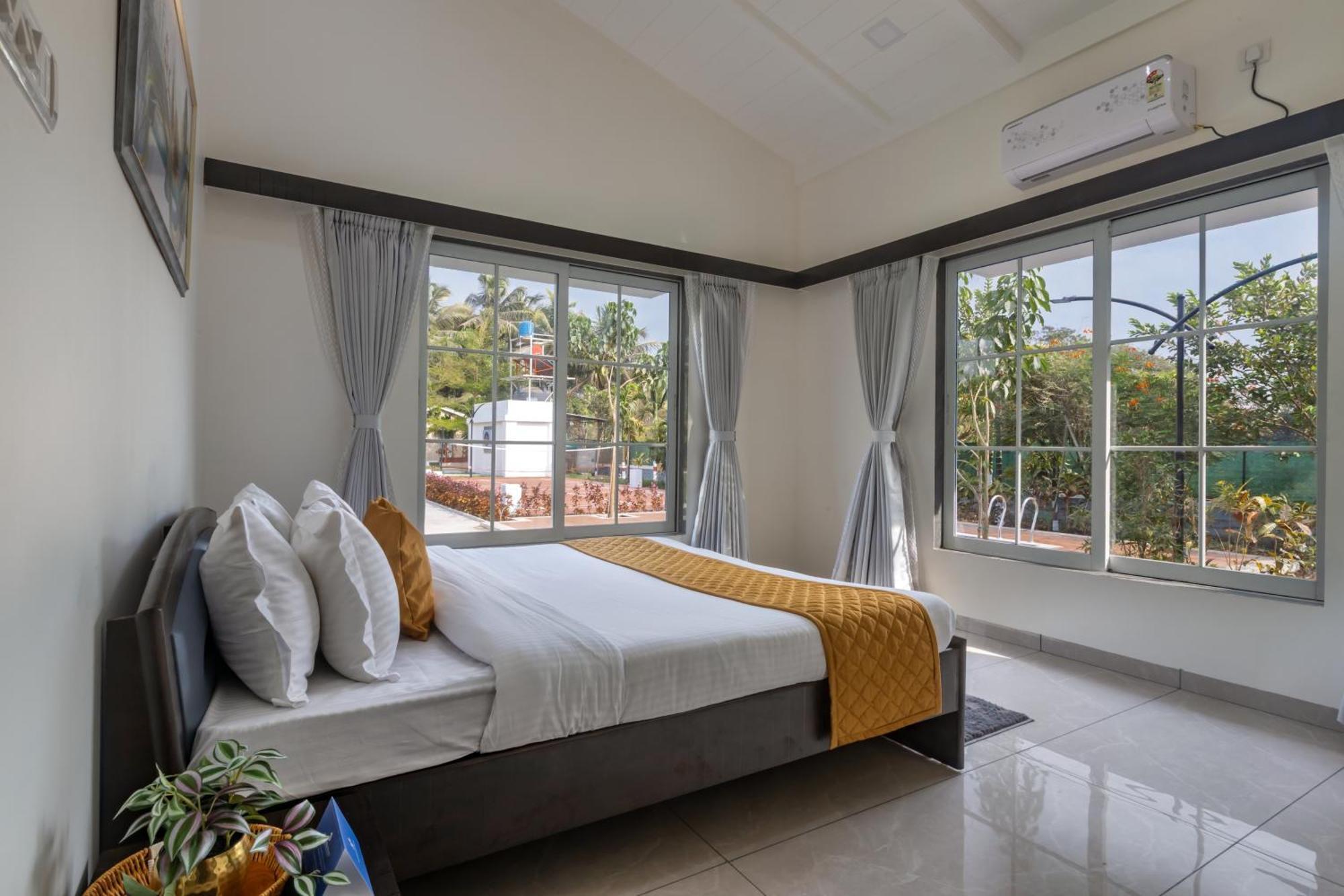 Saffronstays Serene Retreat, Alibaug アリバグ エクステリア 写真